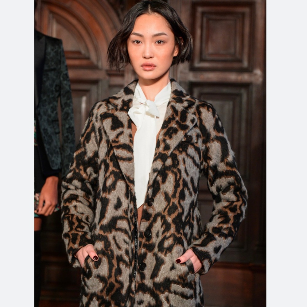 Veronica Beard Camille Jacquard Leopard Button Coat 4